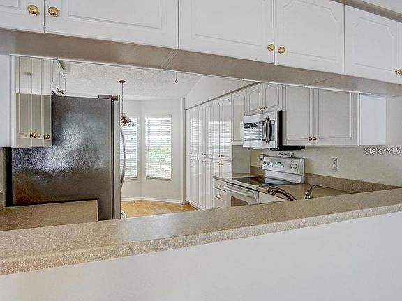 5th image of 2545 Estancia Blvd