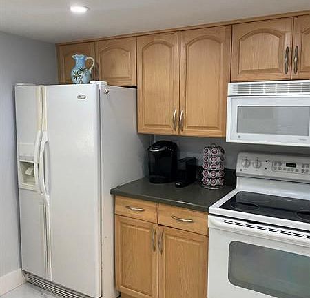 3rd image of 9400 S Ocean Dr APT 103