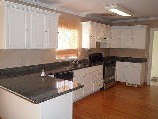 2nd image of 162 Beresford Ave