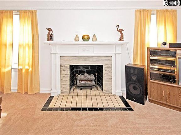 2nd image of 17400 Chagrin Blvd