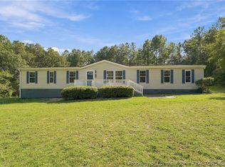201 Castle Creek Dr, Raeford, NC 28376