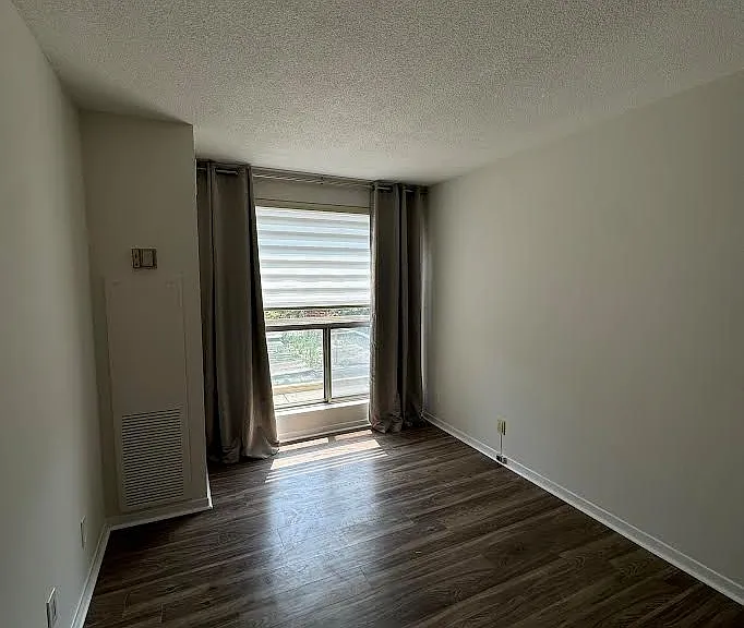298 Jarvis St #307 — Photo 5