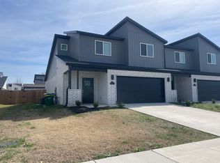 723 Sun Meadow Dr, Centerton, AR 72719