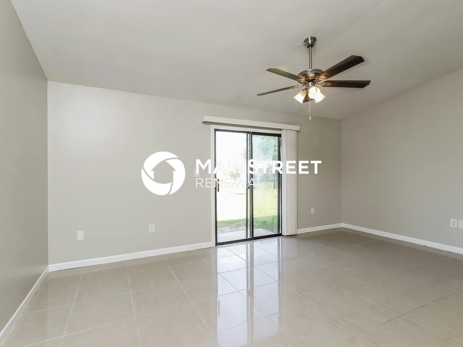 647 Pampas St NW — Photo 3