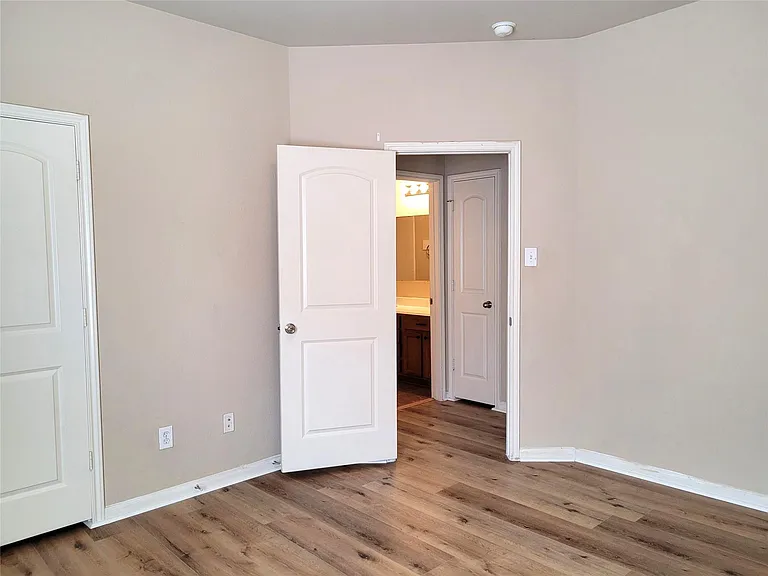 26319 Longview Creek Dr — Photo 34