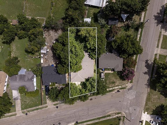 3rd image of 1924 Connally St