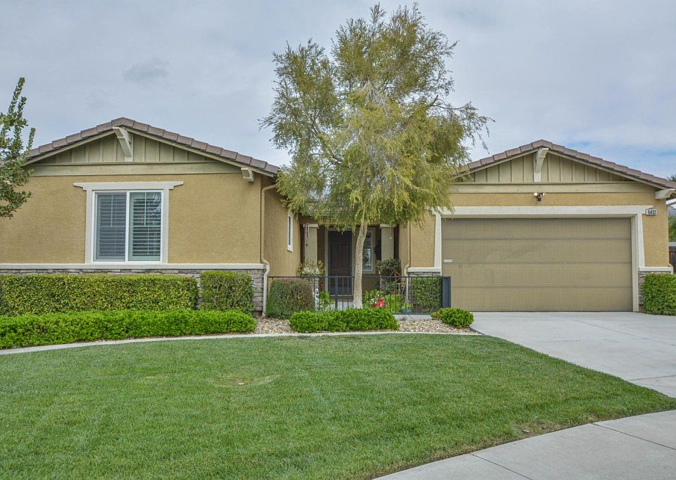 1st image of 15832 Four Corners Ct
