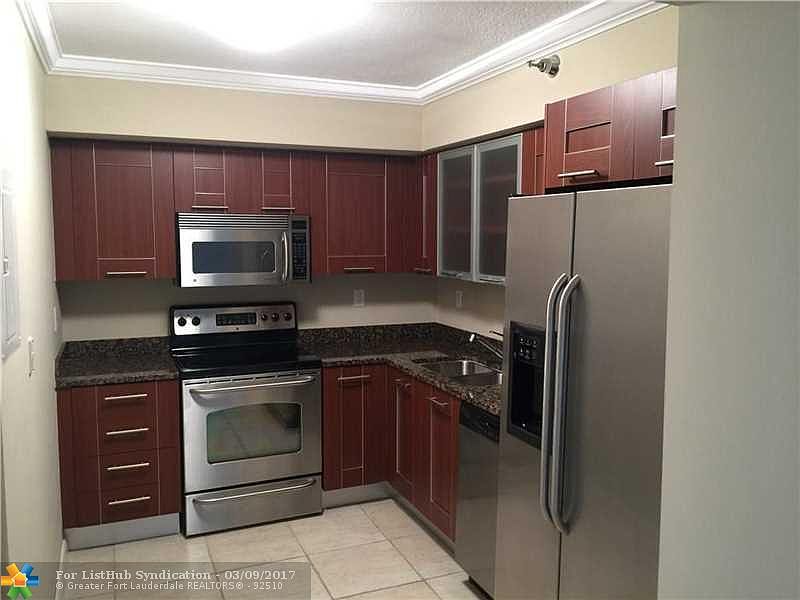 1st image of 3300 NE 191st St APT 517