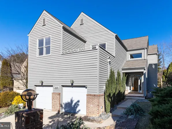 2009 Beacon Pl, Reston, VA 20191