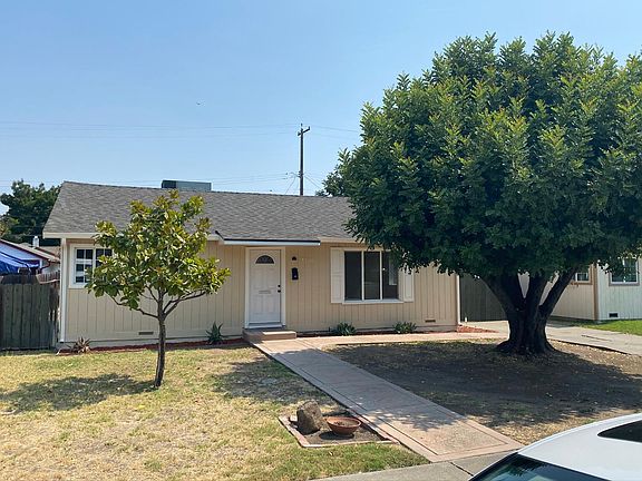 3rd image of 1128 Carlton Ave