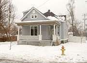 5th image of 300 E Melbourne Ave