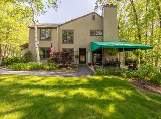 8 Cottonwood Dr #8, Avon, CT 06001