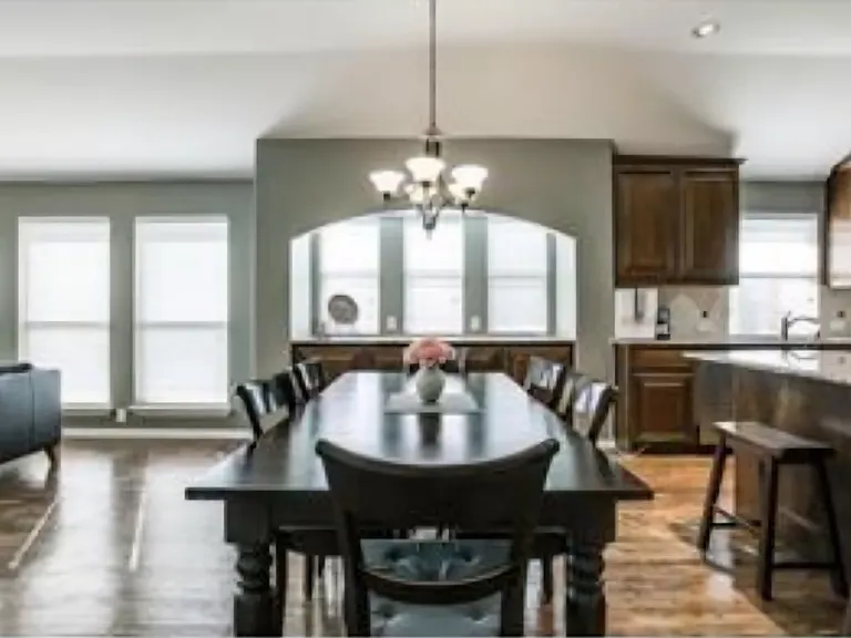 2200 Shannon Dr — Photo 23