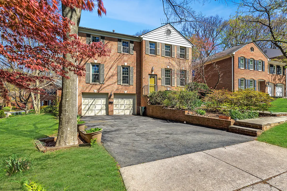 Building Photo - 6309 Avalon Dr