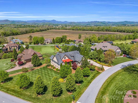 4th image of 29 Majestic View Ct