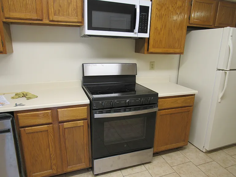 12402 Autumn Vista St #C — Photo 6