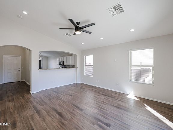 3rd image of 10743 W COOLIDGE Street