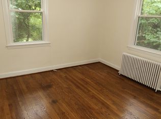 4701 Ravenswood Rd APT 16, Riverdale, MD 20737