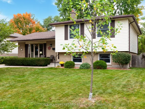 573 Jamaica Ct, London, ON N6K 1N2