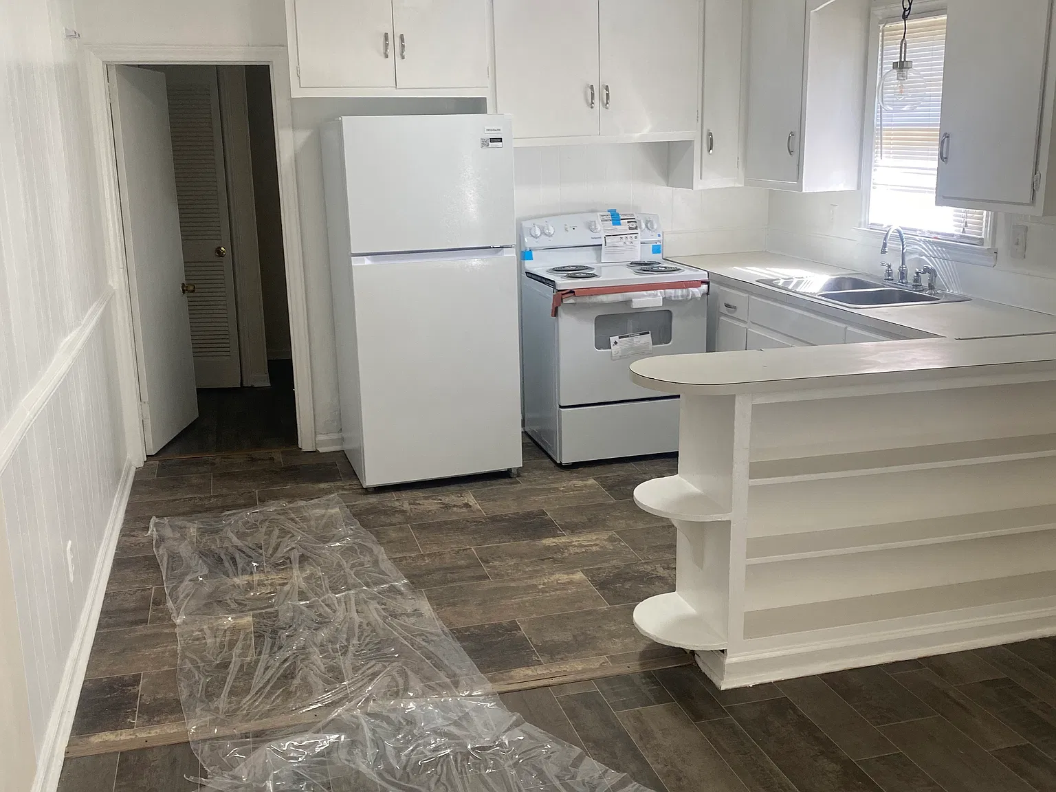2 bed, 620 sqft, $800 — Photo 3