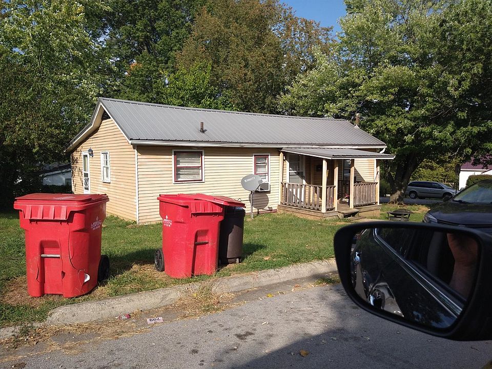 2nd image of 221 Riggs Ave