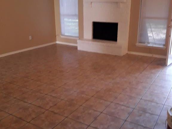 3rd image of 10011 Enchanted Stone Dr