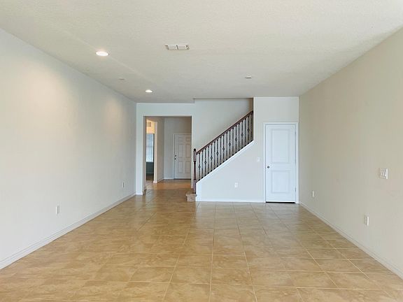 4th image of 3594 Vega Creek Dr