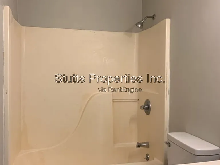 505 N Dickson St #B-7 — Photo 8