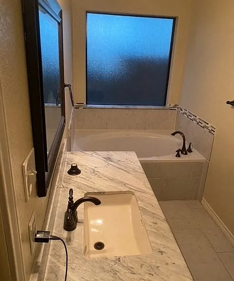 4711 Pine Ave — Photo 3