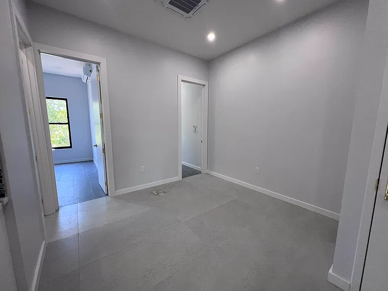 3052 Fulton St #2 — Photo 3