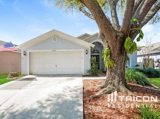 644 Sand Ridge Dr, Valrico, FL 33594