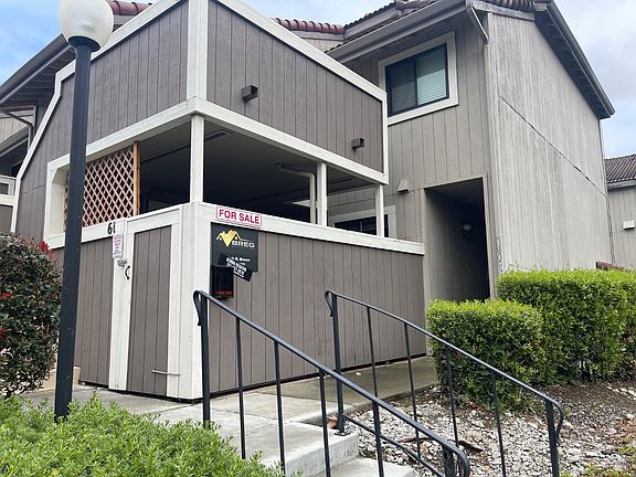 2nd image of 2890 Redwood Parkway #6-1