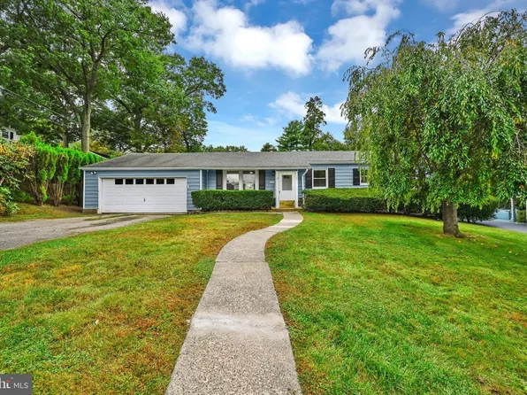 25 S 25th St, Pottsville, PA 17901