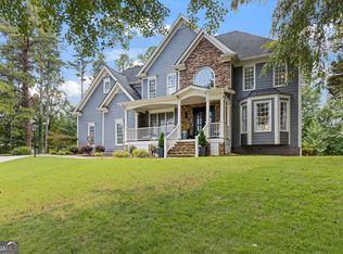 685 Red Sunset Cir, Powder Springs, GA 30127