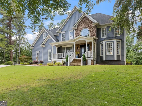 685 Red Sunset Cir, Powder Springs, GA 30127