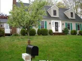 1 Donna St, Waterford, CT 06385