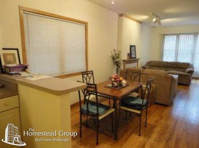1st image of 1341 N Leavitt St #3
