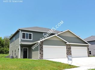4403 SE Gemstone Ln, Topeka, KS 66609