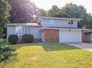 7359 Ames Rd, Parma, OH 44129