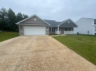 1170 Happy Ridge Dr, Front Royal, VA 22630