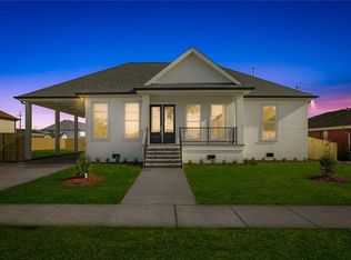 2009 Mehle St, Arabi, LA 70032