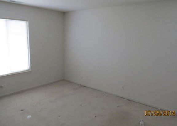 5th image of 133 Linden Ave