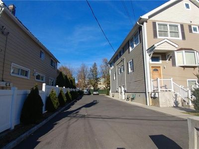 17 Saint Joseph St, New Rochelle, NY, 10805