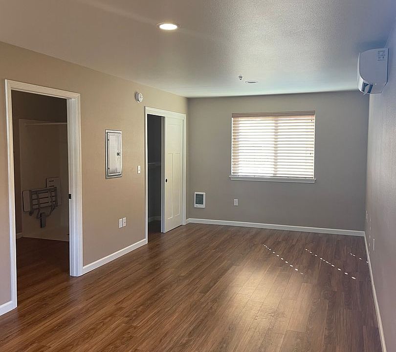 90162 E Tall Fir Apartments Sisters, OR Zillow