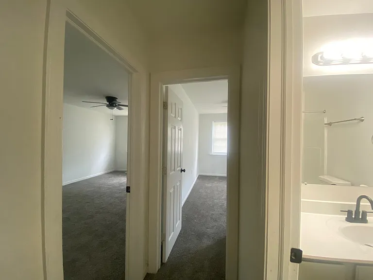 1006 Middleton Pl — Photo 14