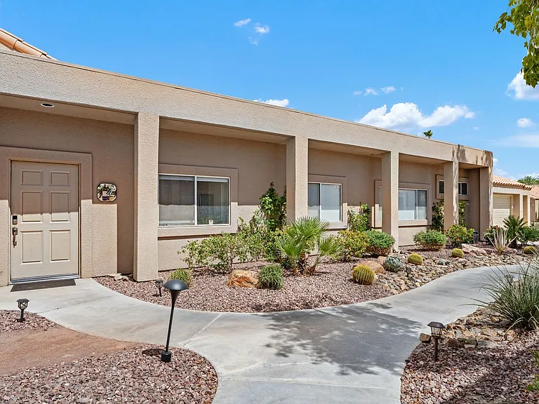 20 Pebble Beach Dr — Photo 26