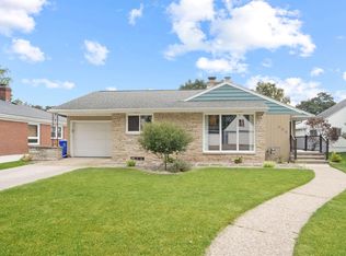 600 N Douglas St, Appleton, WI 54914