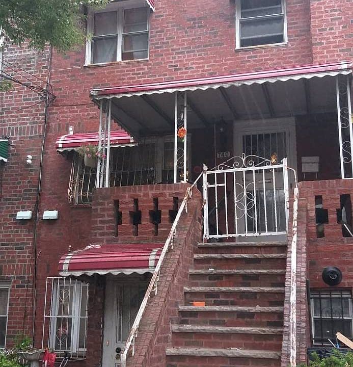 1st image of 740 E 94th St