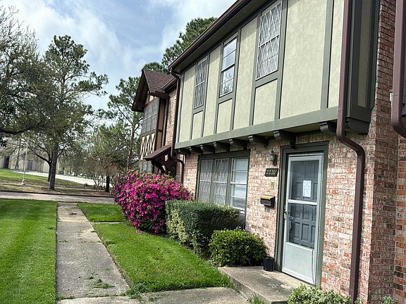 3rd image of 2220 Shadowdale Dr #350