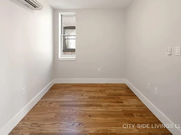 998 Carroll Street image 10 of 13